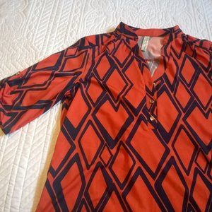 Fitted Top in Orange and Black
